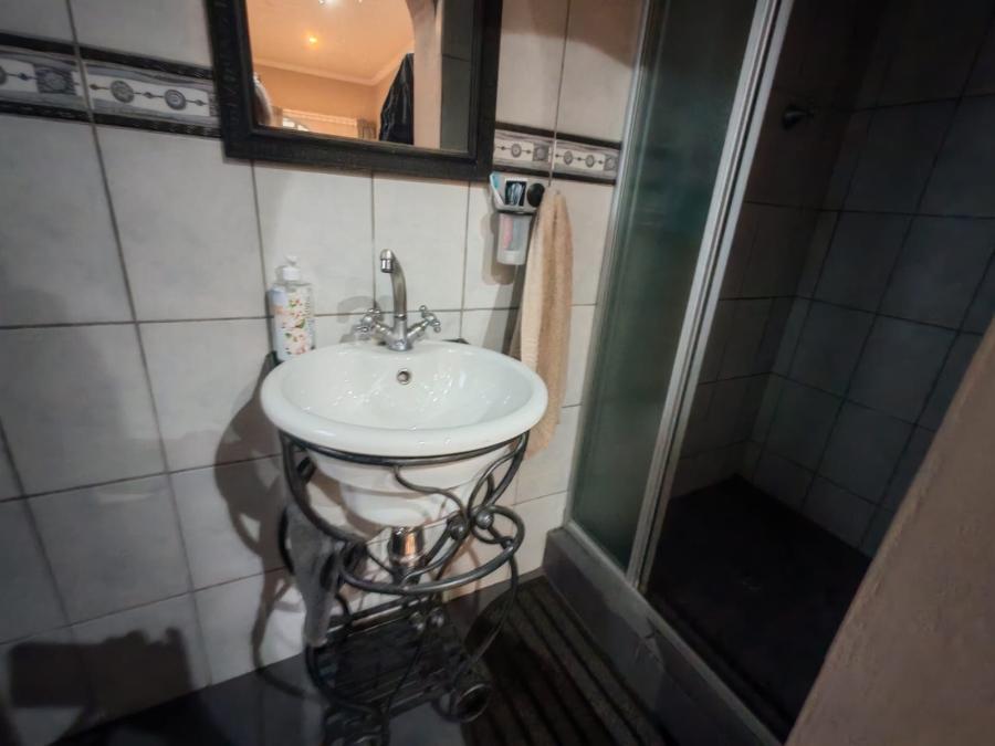 3 Bedroom Property for Sale in Vaalpark Free State